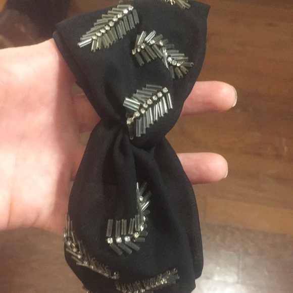 Criss Cross Headband Black/Silver feather🖤sheer🖤 - Picture 2 of 9